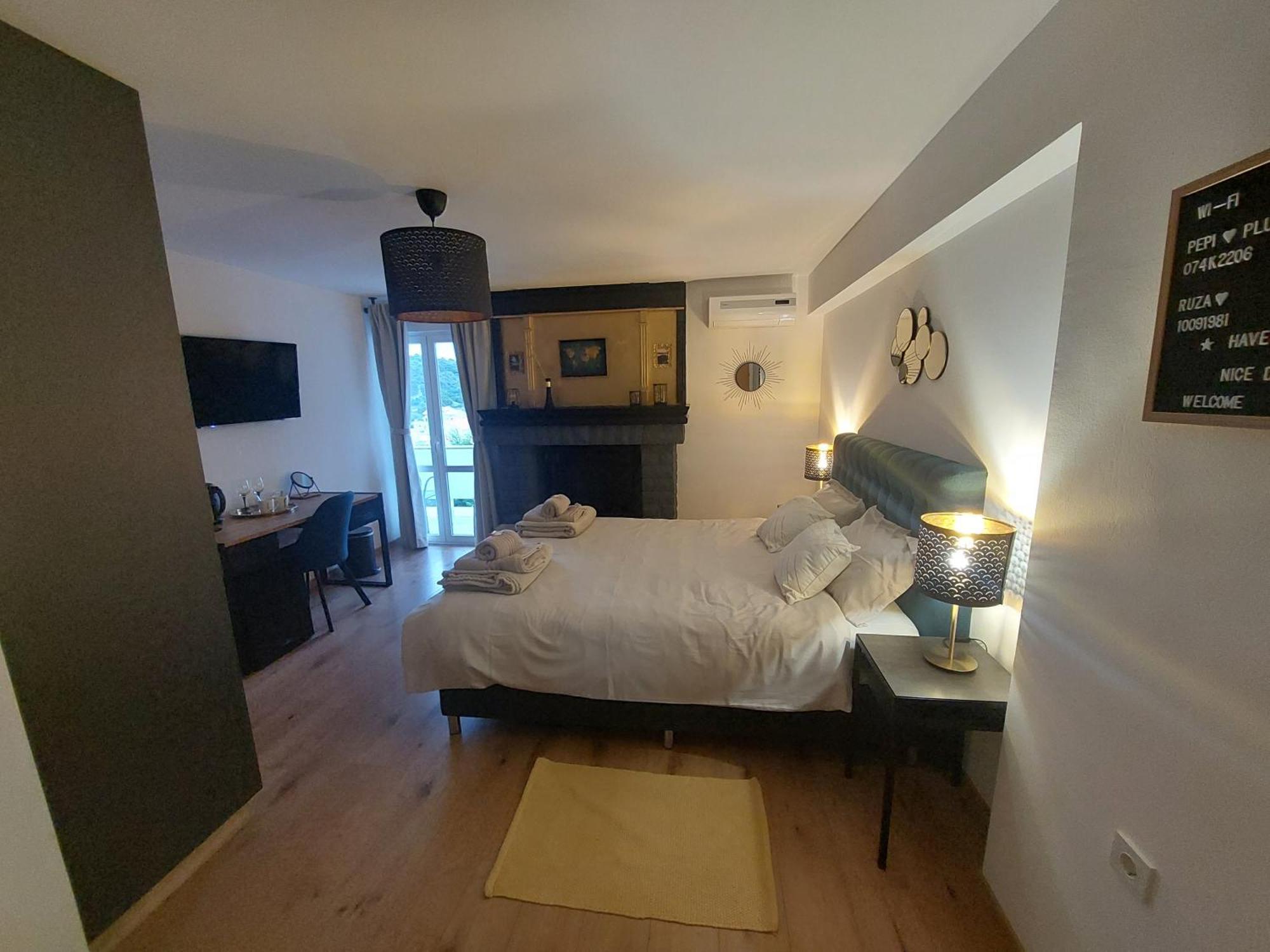 Palit Petra Rooms And Apartments חדר תמונה