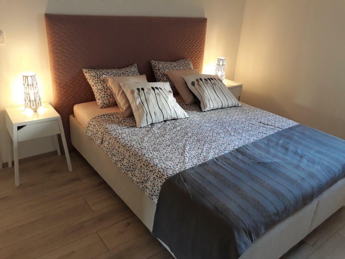 Palit Petra Rooms And Apartments מראה חיצוני תמונה